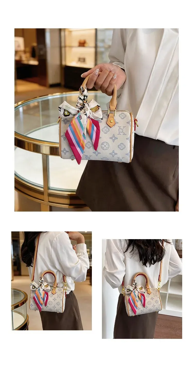 Tas Selempang Wanita Bahan PU Sintetis Motif Print Warna Biru Bentuk Kotak Tali Resleting