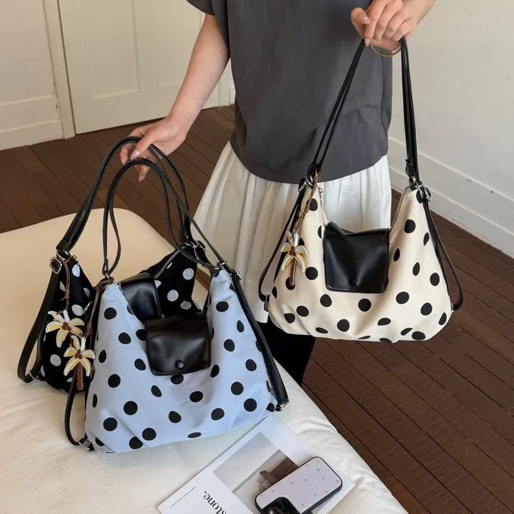 Tas Selempang Wanita Bahan Kanvas Motif Polkadot Warna Hitam Bentuk Kotak Tali Grosir Import