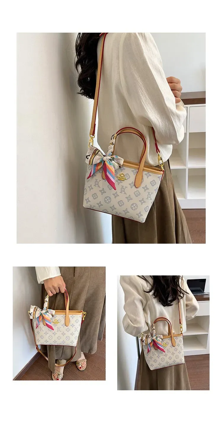Tas Selempang Wanita Bahan PU Sintetis Motif Print Bentuk Kotak Tali Panjang Model Import
