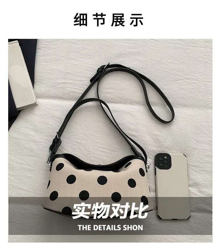 Tas Selempang Wanita Bahan PU Sintetis Motif Polkadot Warna Hitam Bentuk Resleting Grosir