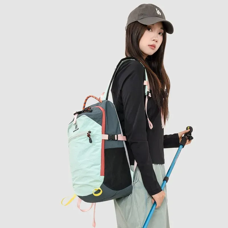 Tas Ransel Wanita Bahan Nylon Warna Hitam Resleting Warna Cokelat Grosir Import