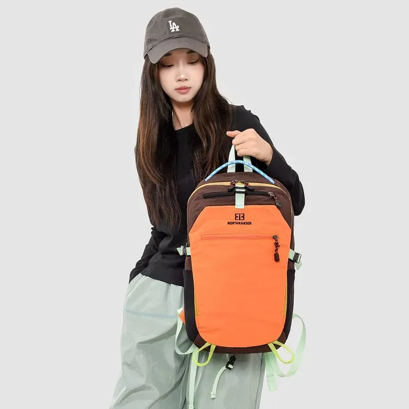 Tas Ransel Wanita Bahan Nylon Warna Hitam Resleting Warna Cokelat Grosir Import