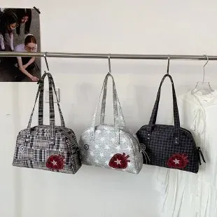 Tas Selempang Wanita Bahan PU Sintetis Motif Polkadot Warna Hitam Bentuk Bulat untuk Toko