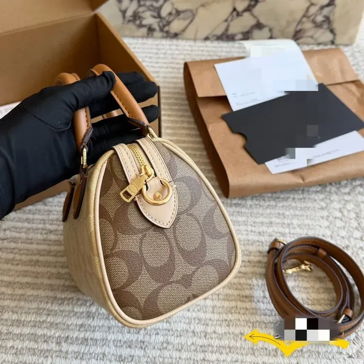 Tas Selempang Wanita Bahan PU Sintetis Polos Warna Pink Bentuk Kotak Tali Model Minimalis