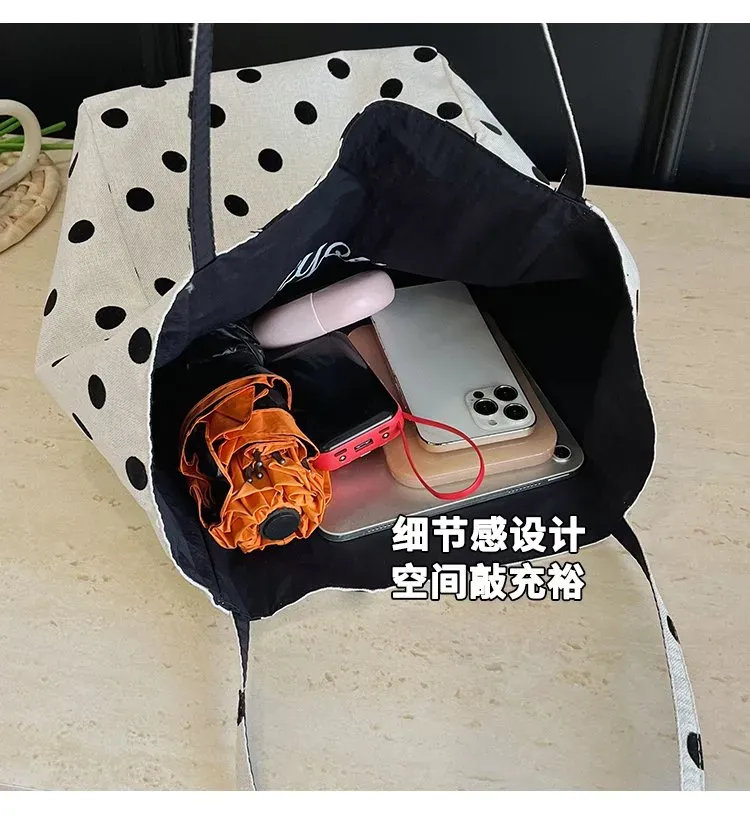 Tas Selempang Wanita Bahan Kanvas Motif Polkadot Warna Putih Bentuk Kotak Tali Grosir Import