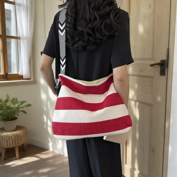 Tas Selempang Wanita Bahan Nylon Polos Warna Biru Bentuk Kotak Tali Panjang Grosir Import