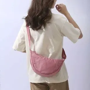 Tas Selempang Wanita Bahan PU Sintetis Polos Warna Pink Bentuk Crescent Tali Grosir Import