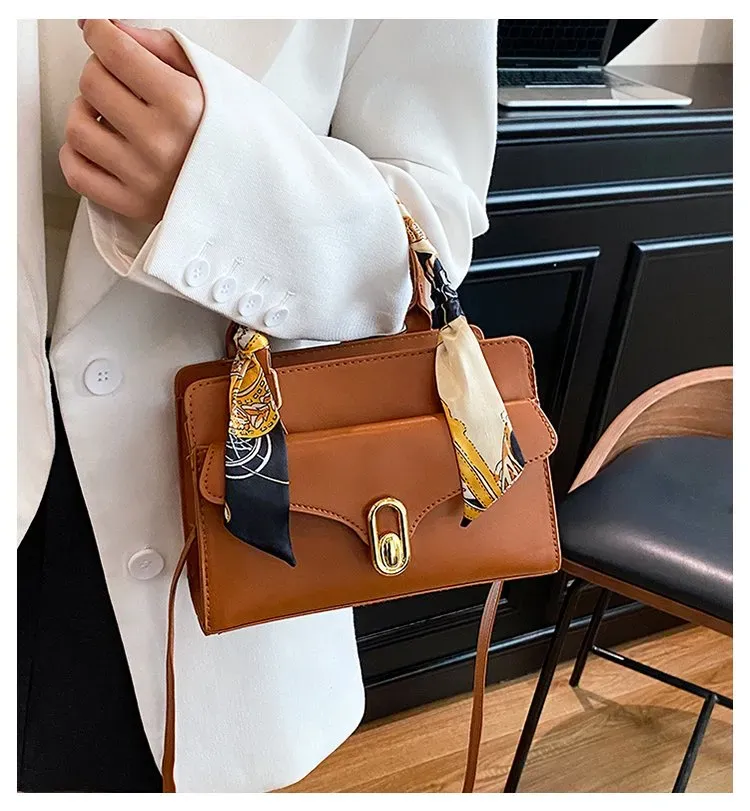 Tas Selempang Wanita Bahan PU Sintetis Motif Print Bentuk Kotak Tali Panjang untuk Jualan
