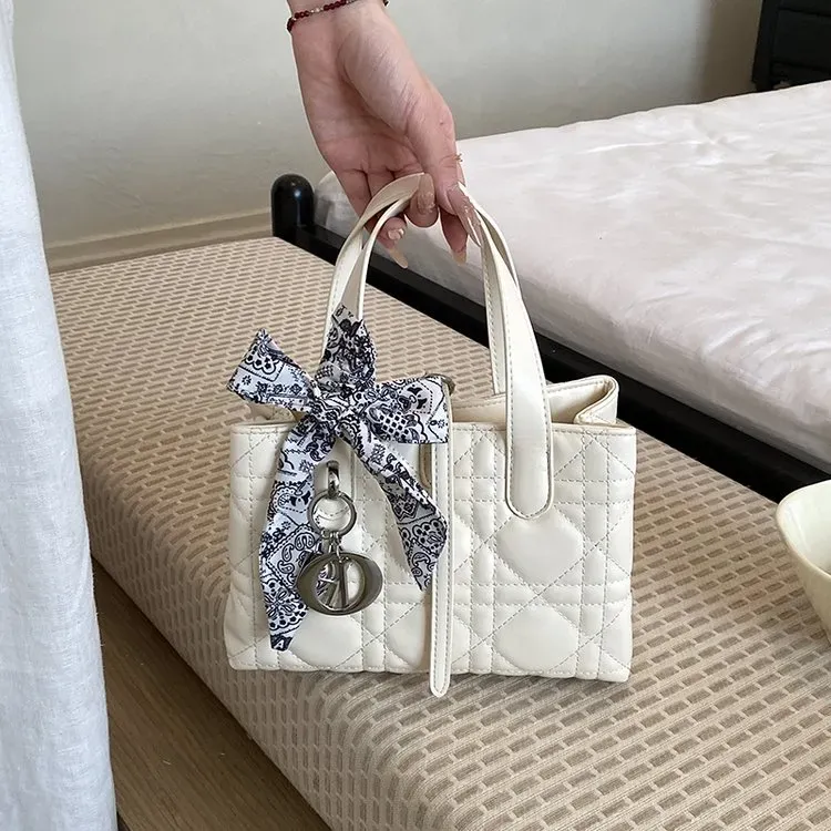 Tas Selempang Wanita Bahan PU Sintetis Motif Print Warna Hitam Bentuk Kotak Tali Grosir Import