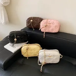 Tas Selempang Wanita Bahan PU Sintetis Motif Print Warna Hitam Bentuk Kotak Tali untuk Toko