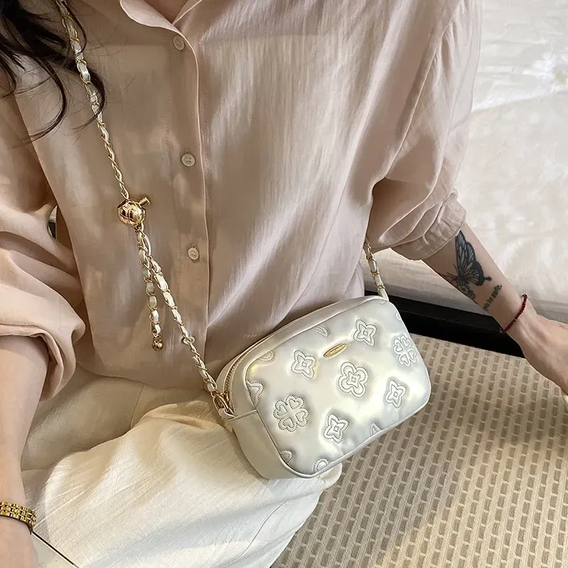 Tas Selempang Wanita Bahan PU Sintetis Motif Print Warna Hitam Bentuk Kotak Tali untuk Toko