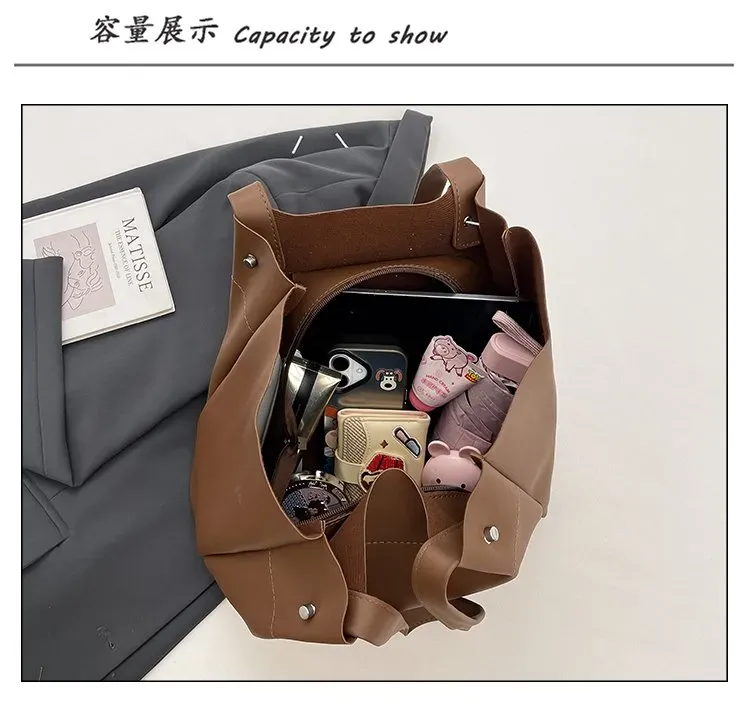 Tas Selempang Wanita Bahan PU Sintetis Polos Bentuk Kotak Tali Lebar Resleting Koleksi Reseller