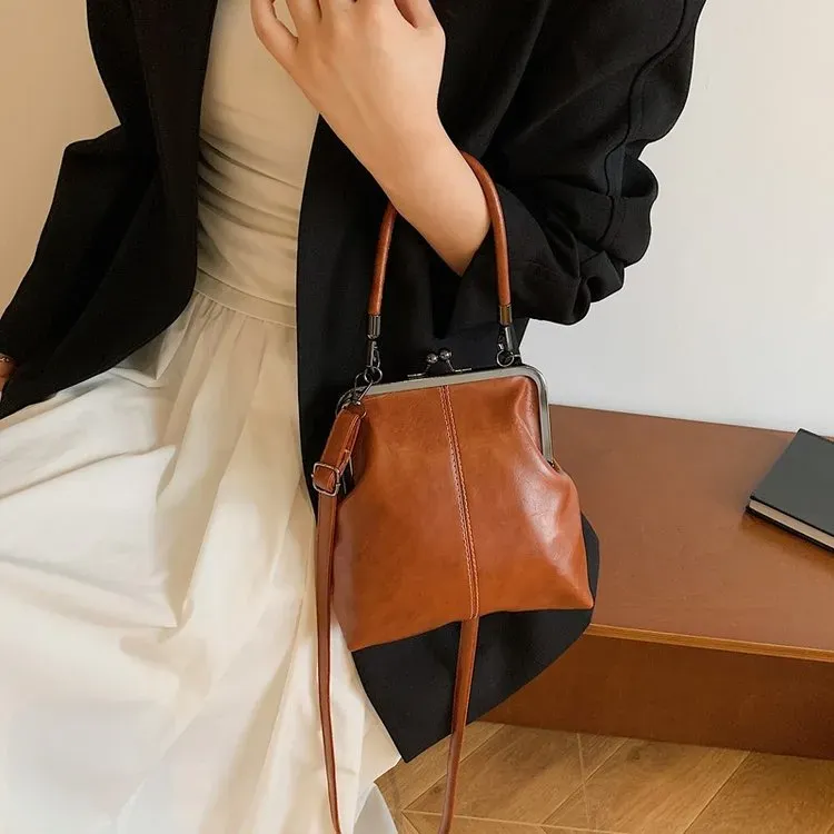 Tas Selempang Wanita Bahan PU Sintetis Polos Bentuk Kotak Tali Lebar Resleting untuk Reseller