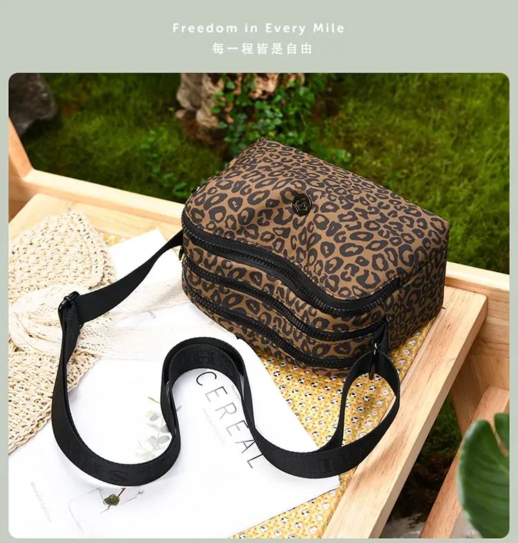 Tas Selempang Wanita Bahan Nylon Motif Polkadot Warna Merah Bentuk Kotak Tali Grosir Import