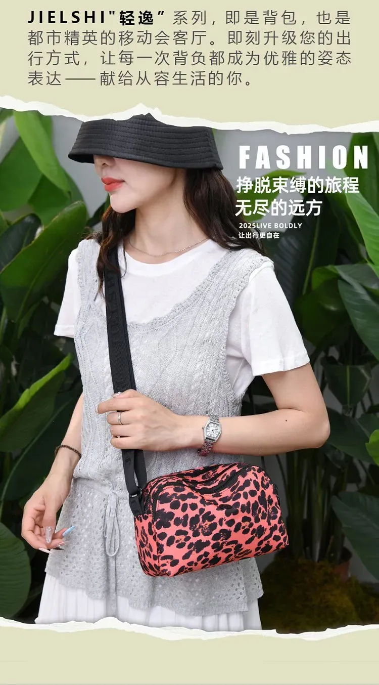 Tas Selempang Wanita Bahan Nylon Motif Polkadot Warna Merah Bentuk Kotak Tali Grosir Import