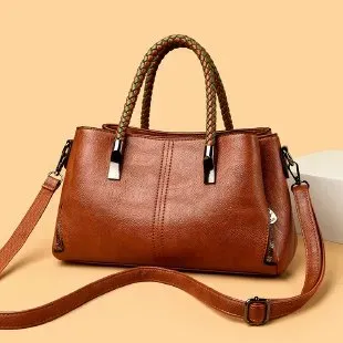 Tas Selempang Wanita Bahan PU Sintetis Polos Bentuk Kotak Tali Panjang Resleting Model Import