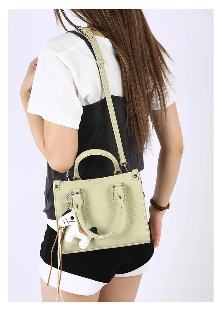 Tas Selempang Wanita Bahan Kain Polos Warna Hitam Bentuk Kotak Tali Panjang Resleting Grosir