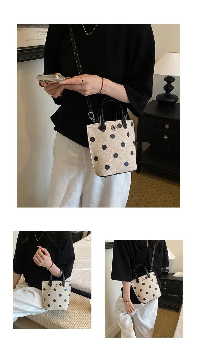 Tas Selempang Wanita Bahan PU Sintetis Motif Polkadot Bentuk Kotak Tali Panjang untuk Toko