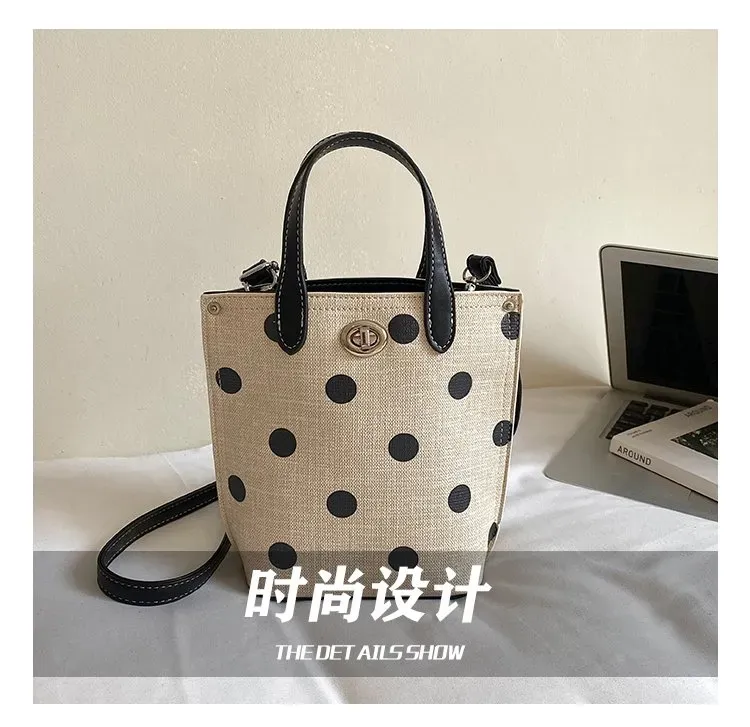 Tas Selempang Wanita Bahan PU Sintetis Motif Polkadot Bentuk Kotak Tali Panjang untuk Toko
