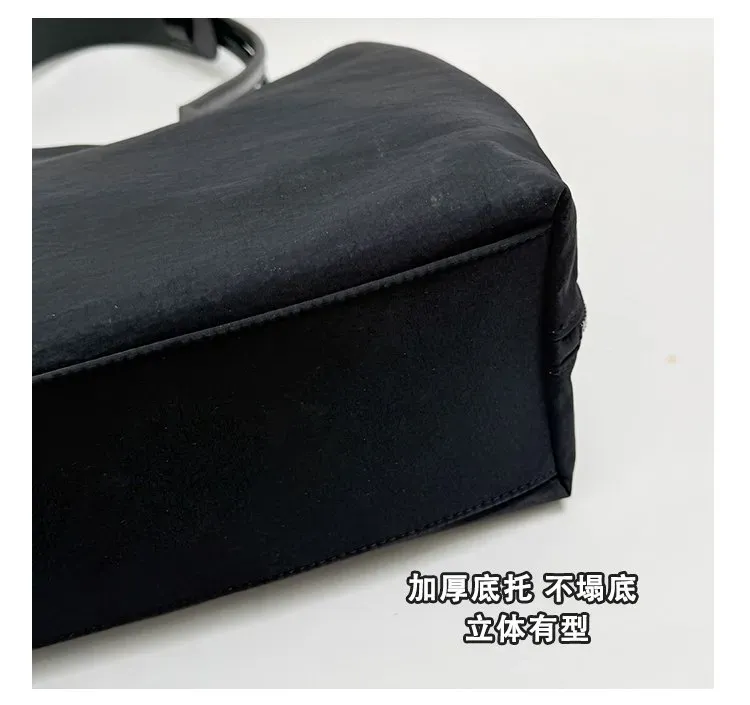 Tas Selempang Wanita Bahan Nylon Polos Warna Hitam Bentuk Kotak Tali Lebar Model Import