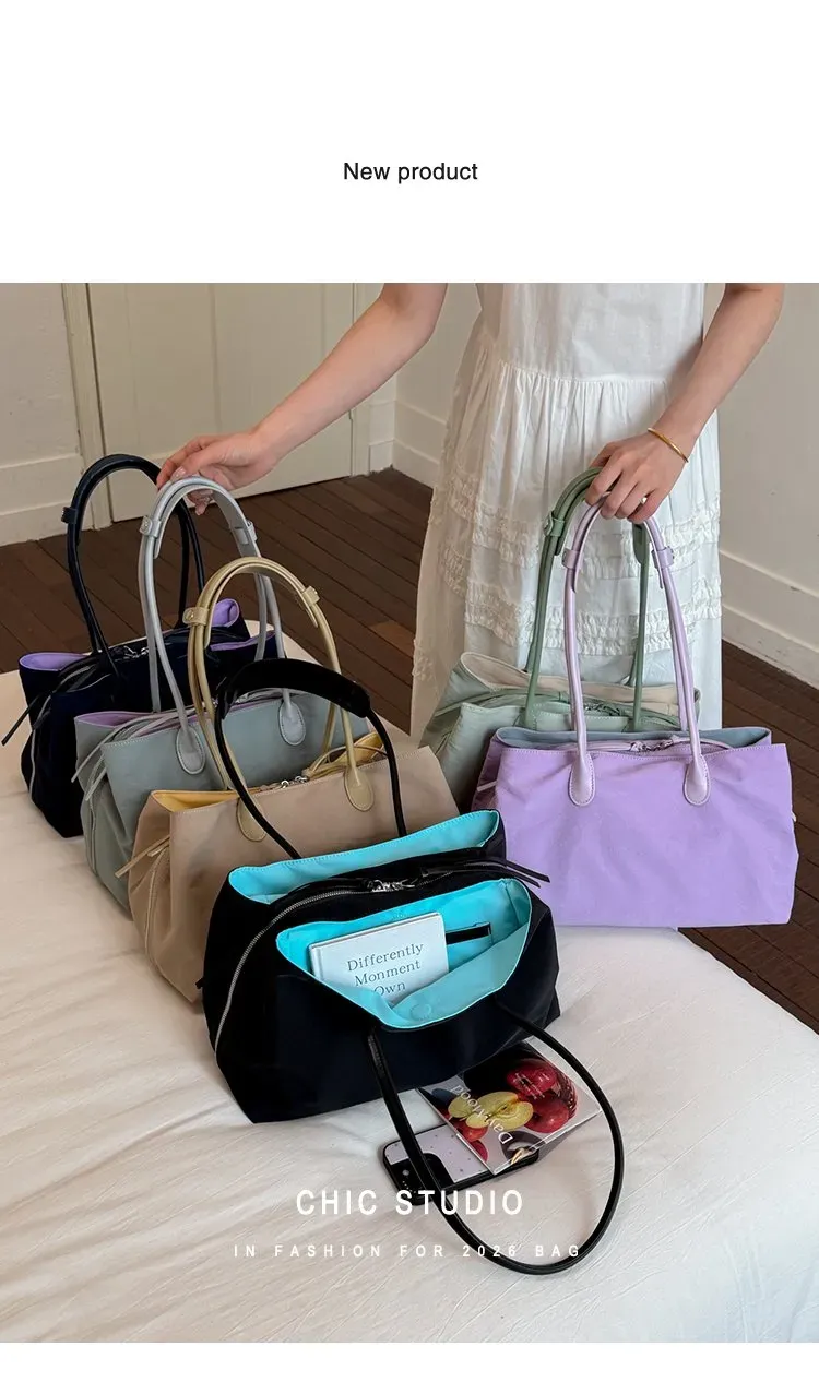 Tas Selempang Wanita Bahan Nylon Polos Warna Hitam Bentuk Kotak Tali Lebar Model Import