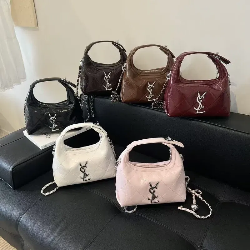 Tas Selempang Wanita Bahan PU Sintetis Model Quilted Warna Hitam Bentuk Kotak Katalog Grosir kategori tas selempang grosir