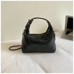 Tas Selempang Wanita Bahan PU Sintetis Model Quilted Warna Hitam Bentuk Kotak Katalog Grosir