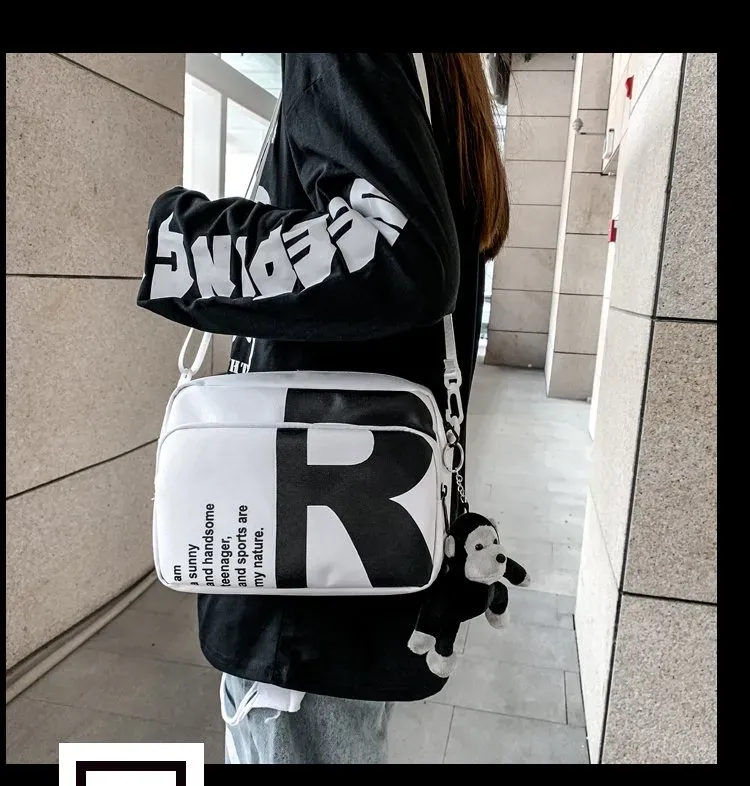 Tas Selempang Pria Bahan Nylon Motif Print Warna Hitam Bentuk Kotak Tali Panjang Grosir Import