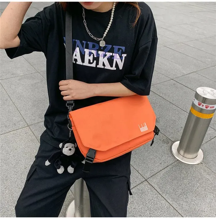 Tas Selempang Pria Bahan Nylon Polos Warna Hitam Bentuk Kotak Tali Panjang Grosir Import