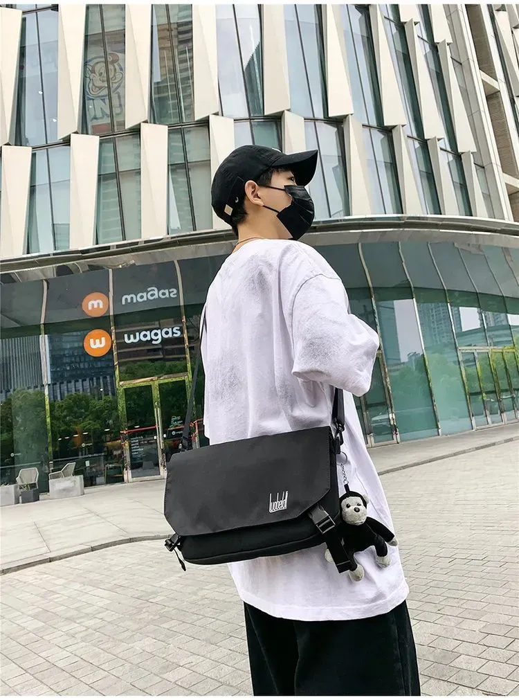 Tas Selempang Pria Bahan Nylon Polos Warna Hitam Bentuk Kotak Tali Panjang Grosir Import