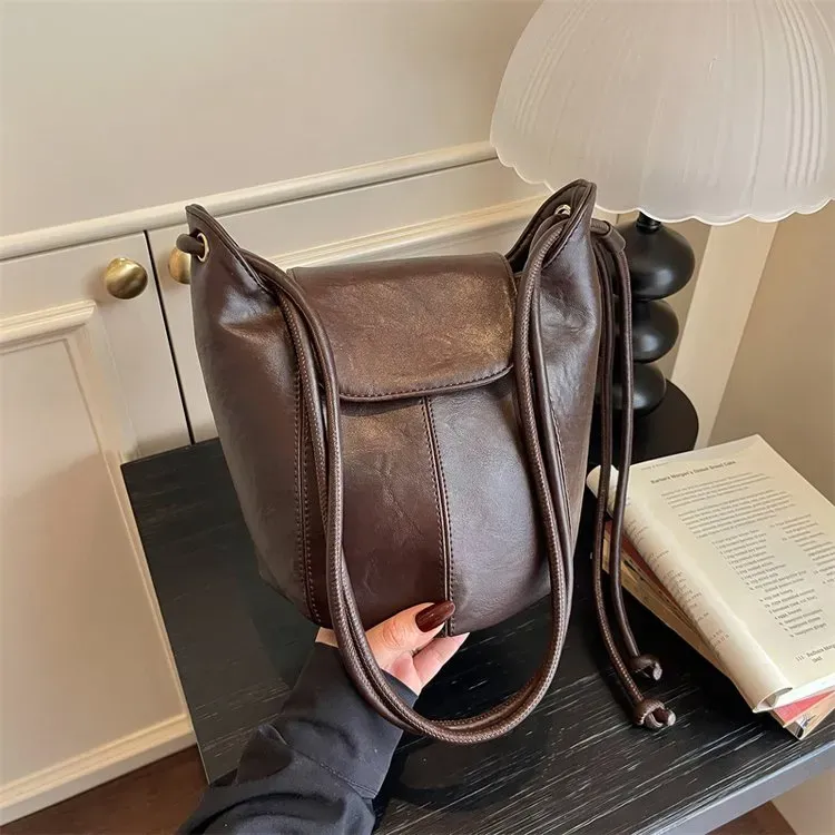 Tas Selempang Wanita Bahan PU Sintetis Polos Bentuk Kotak Tali Panjang Resleting Stok China