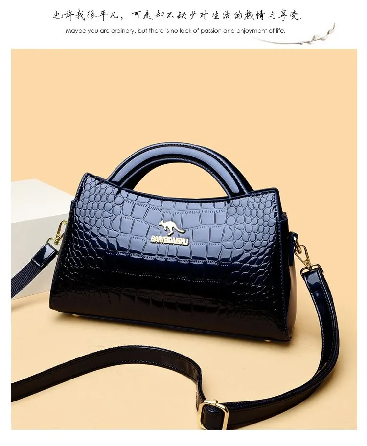 Tas Selempang Wanita Bahan PU Sintetis Motif Print Warna Hitam Bentuk Kotak Tali Model Import