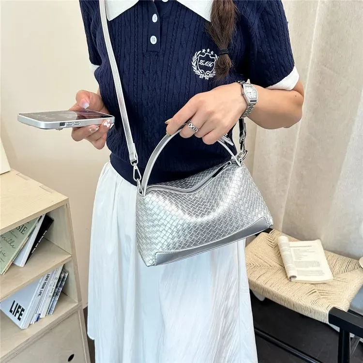 Tas Selempang Wanita Bahan PU Sintetis Tekstur Anyam Warna Biru Model Hobo Tali Grosir Import