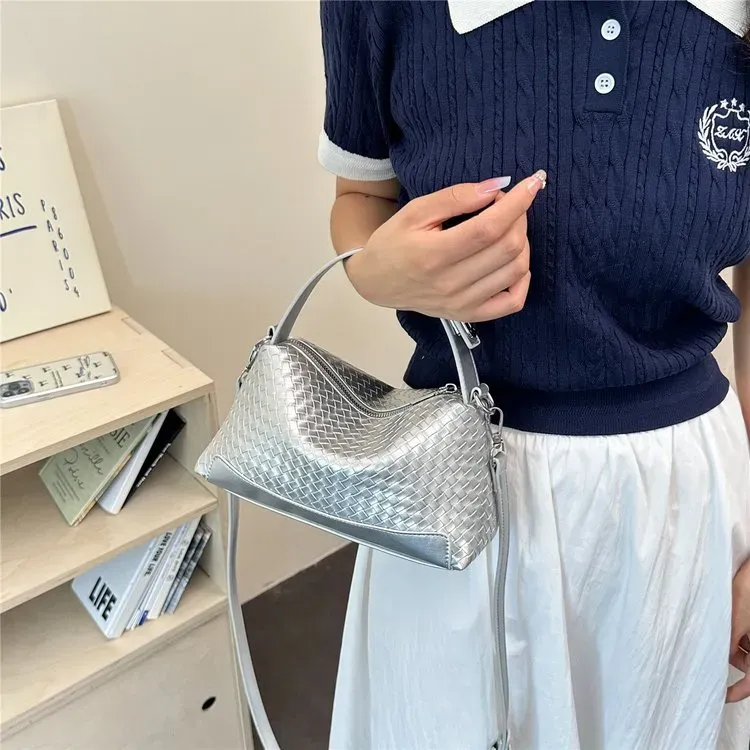 Tas Selempang Wanita Bahan PU Sintetis Tekstur Anyam Warna Biru Model Hobo Tali Grosir Import