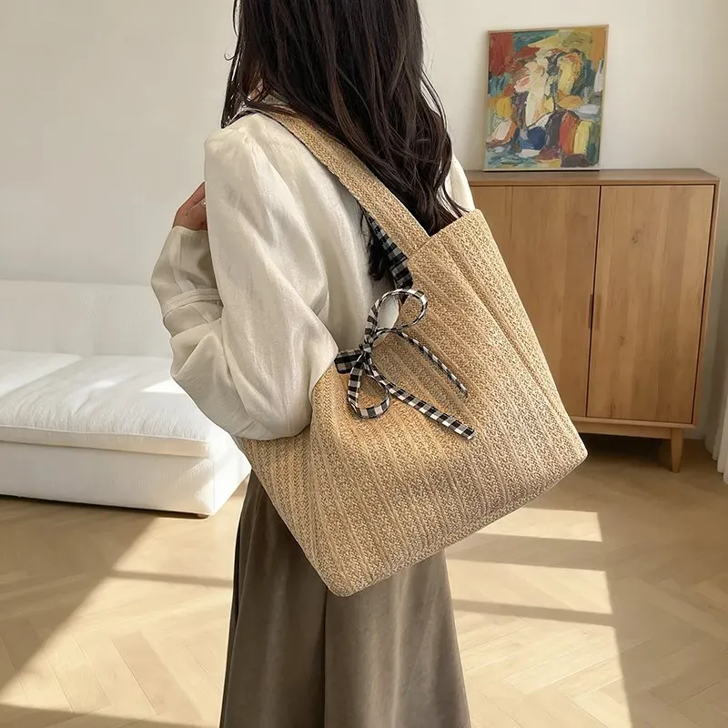 Tas Selempang Wanita Bahan PU Sintetis Motif Polkadot Warna Merah Bentuk Kotak Grosir Import