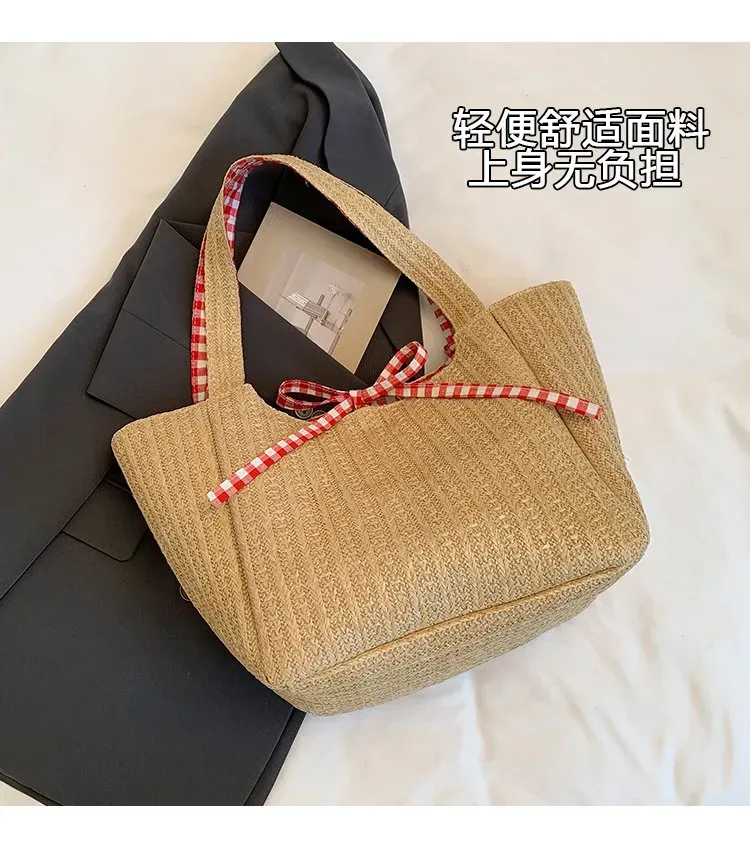 Tas Selempang Wanita Bahan PU Sintetis Motif Polkadot Warna Hitam Bentuk Kotak Stok Grosir