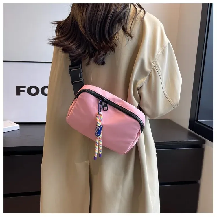 Tas Selempang Wanita Bahan Nylon Polos Warna Pink Bentuk Kotak Tali Panjang Pilihan Reseller
