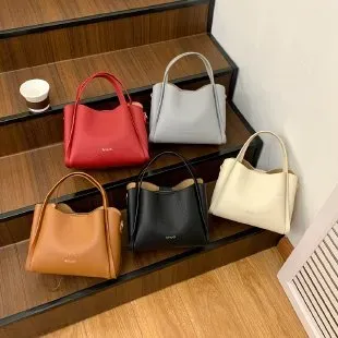 Tas Selempang Wanita Bahan PU Sintetis Polos Warna Hitam Bentuk Kotak Tali Lebar Koleksi