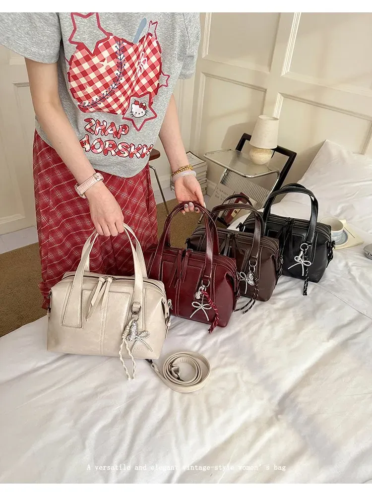 Tas Kosmetik Bahan PU Sintetis Polos Warna Hitam Bentuk Kotak Tali Panjang Grosir Import