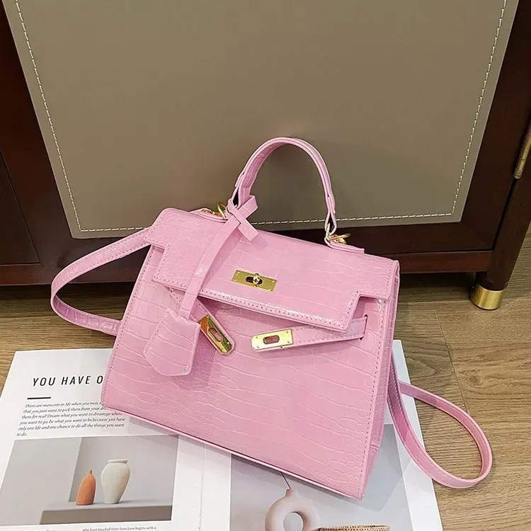 Tas Selempang Wanita Bahan PU Sintetis Polos Warna Hitam Bentuk Kotak Tali untuk Jualan Online