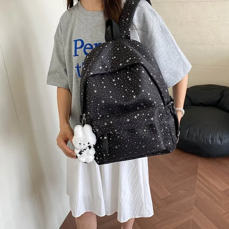 Tas Ransel Wanita Bahan Kanvas Motif Print Warna Putih Bentuk Kotak Tali Lebar Grosir Import