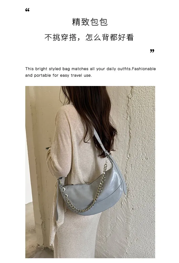 Tas Selempang Wanita Bahan PU Sintetis Polos Warna Hitam Bentuk Crescent Tali Mini Grosir
