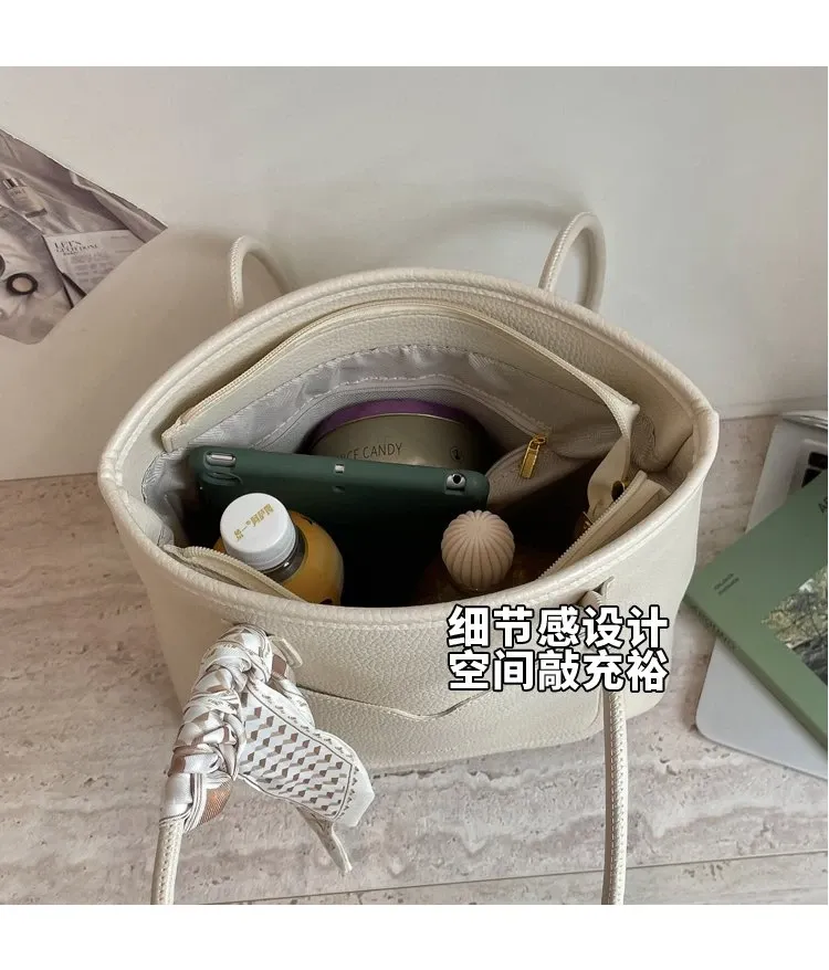 Tas Selempang Wanita Bahan PU Sintetis Polos Bentuk Kotak Tali Panjang Resleting Harga Grosir