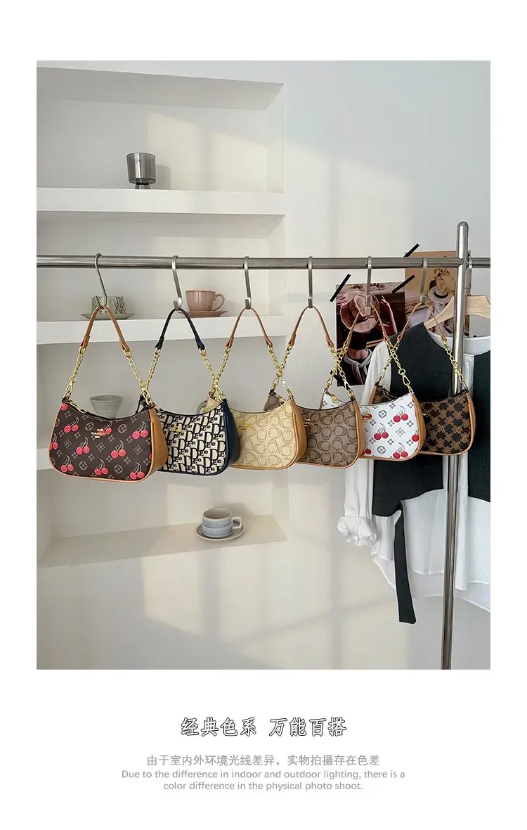 Tas Bahu Wanita Bahan PU Sintetis Motif Print Warna Merah Bentuk Crescent Tali Grosir Import