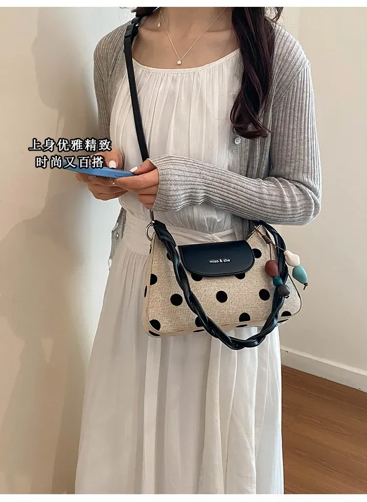Tas Selempang Wanita Bahan PU Sintetis Motif Polkadot Warna Hitam Bentuk Kotak untuk Reseller