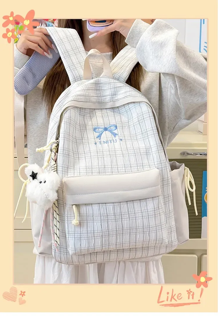 Tas Ransel Wanita Bahan Nylon Motif Print Warna Putih Bentuk Kotak Tali Lebar Motif Kotak kategori tas ransel grosir