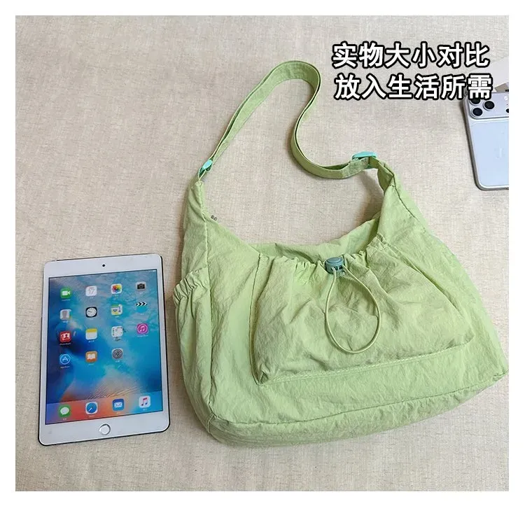 Tas Selempang Wanita Bahan Nylon Polos Warna Hijau Model Hobo Tali Panjang Grosir Import