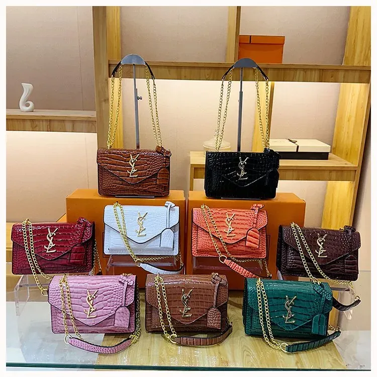 Tas Selempang Wanita Bahan PU Sintetis Model Quilted Warna Hitam Bentuk Kotak Stok China