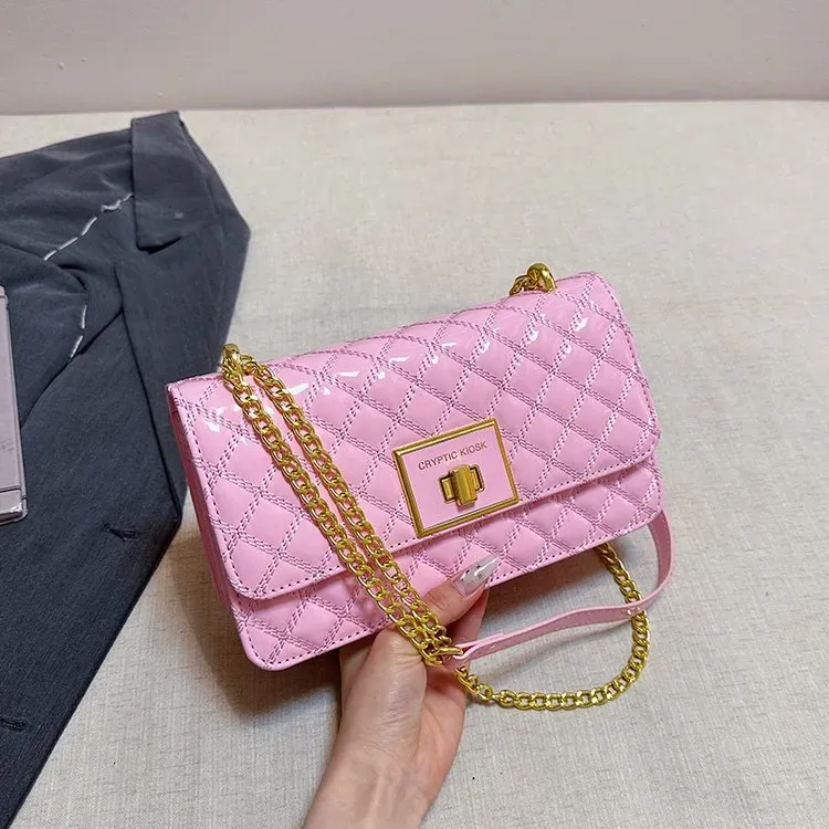 Tas Selempang Wanita Bahan PU Sintetis Model Quilted Warna Hitam Bentuk Kotak Stok China