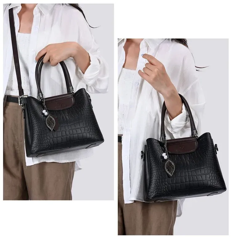 Tas Selempang Wanita Bahan PU Sintetis Model Quilted Bentuk Kotak Tali Panjang Resleting